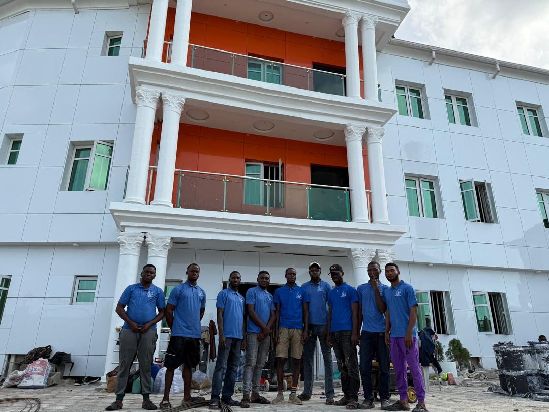 The Flobb cleaning team on site
